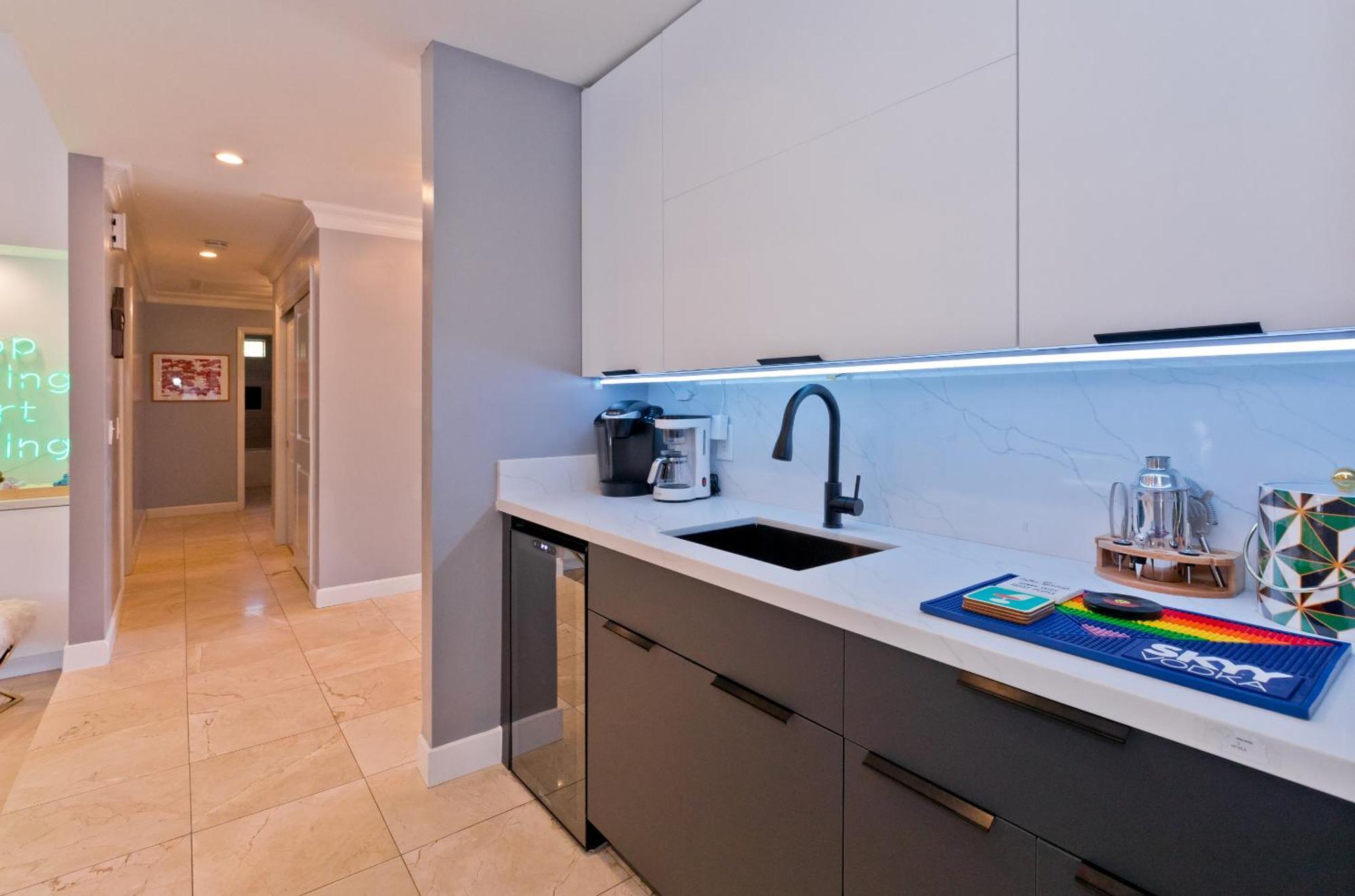 Pineapple Splash! Complete Privacy! Salt Pool! Palm Springs Exteriör bild